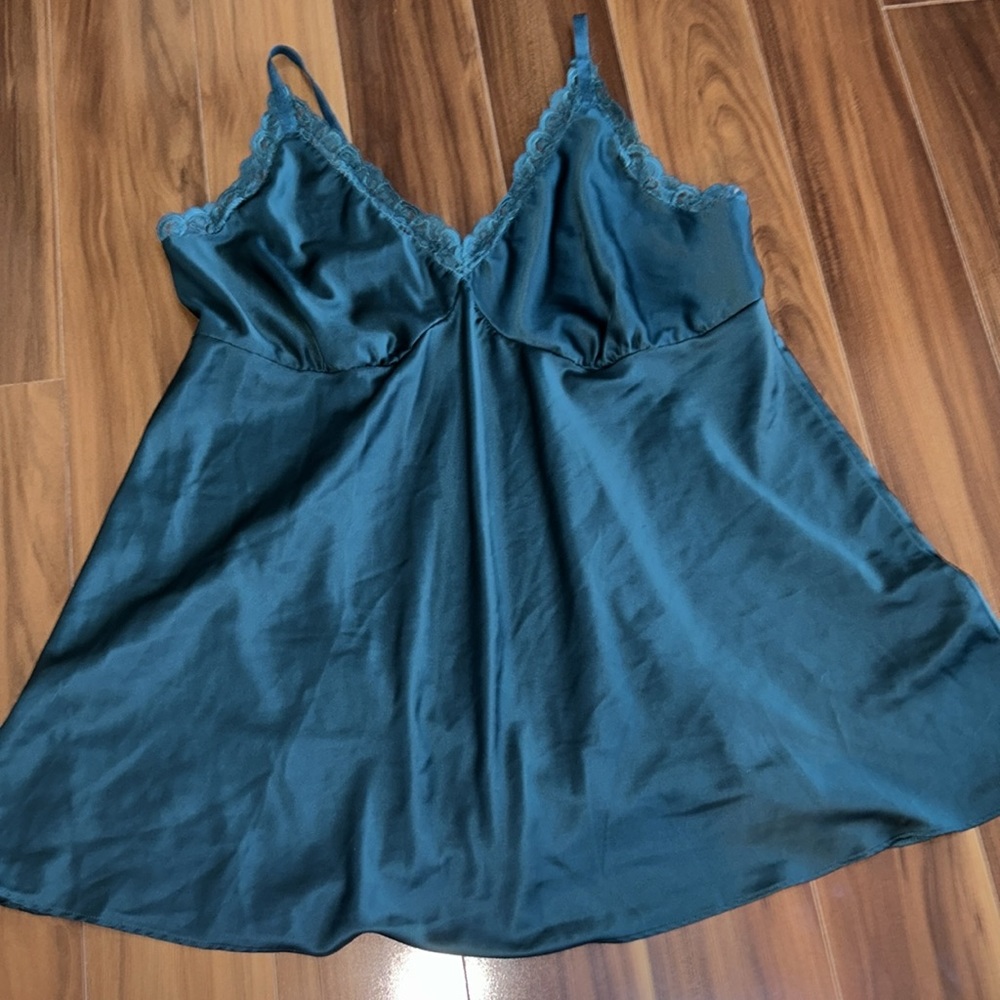 Size 2 / 2X Torrid babydoll sleep pajama top